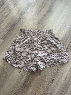 Light Taupe Printed Women’s High Waist Athletic Shorts